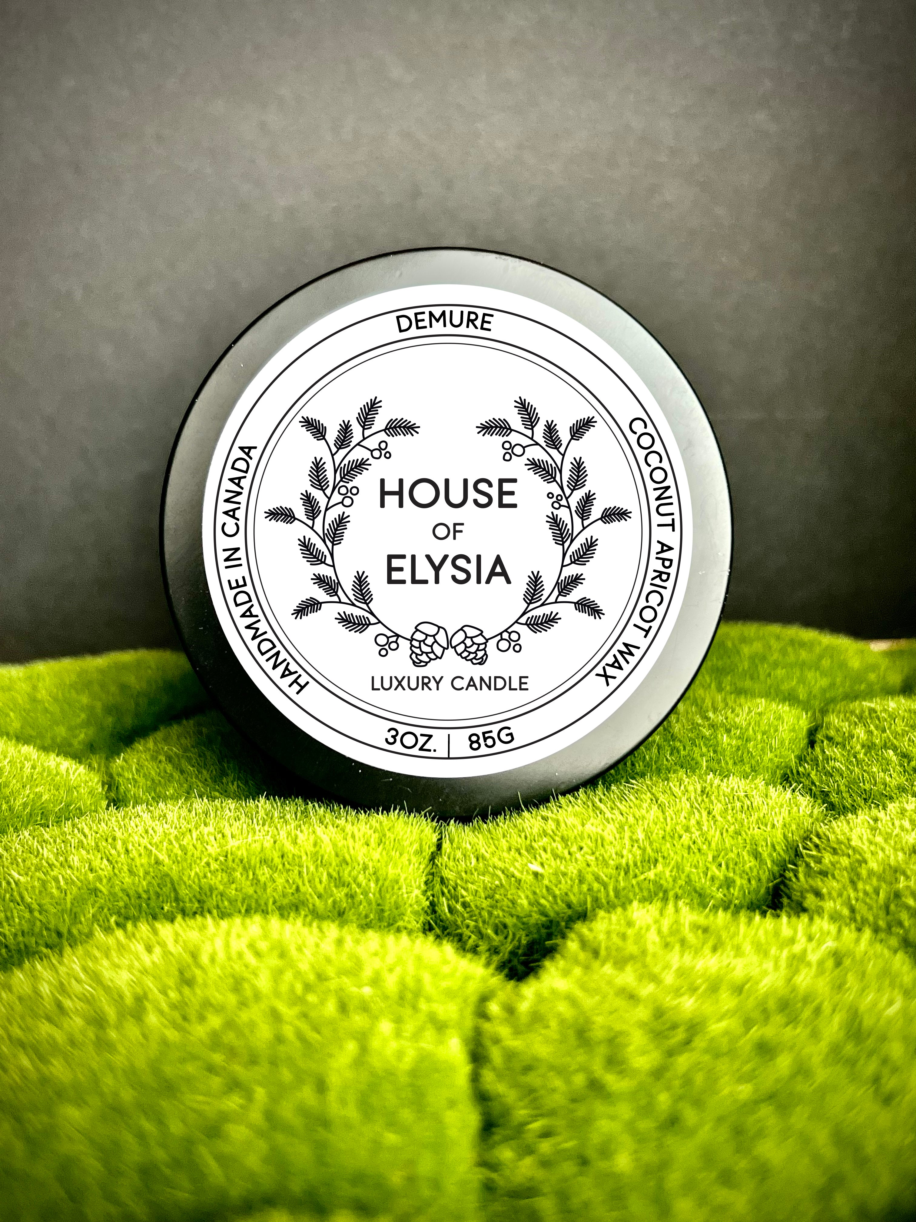 Signature Candle - Demure